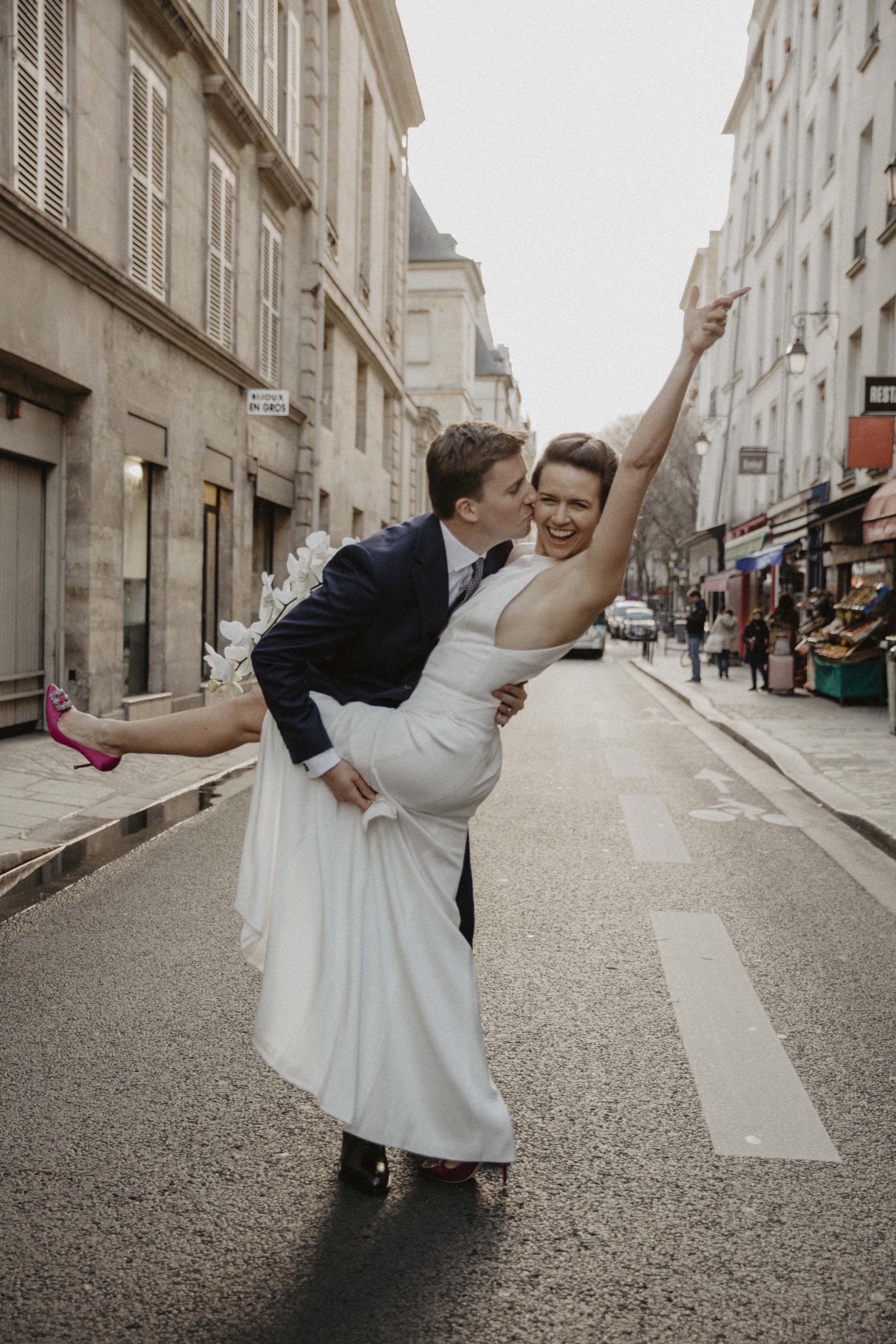 intimate wedding photography Sarah Couturier